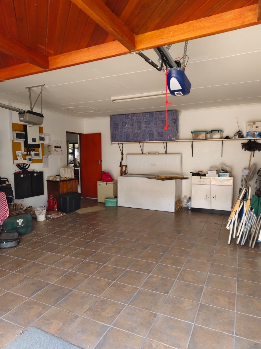 3 Bedroom Property for Sale in Hartenbos Central Western Cape